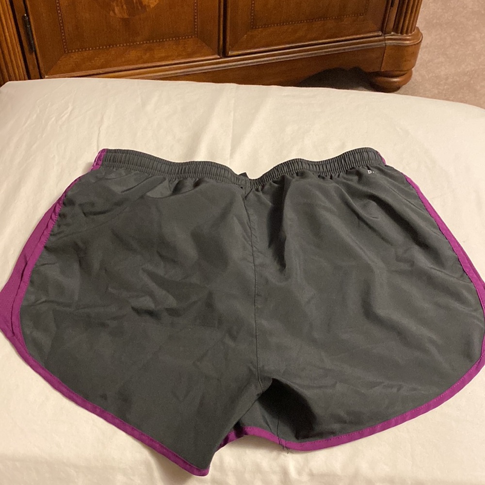 Nike Women's Tempo Running Shorts Dark Gray / Purple on side. Size M Dri Fit - Picture 3 of 7